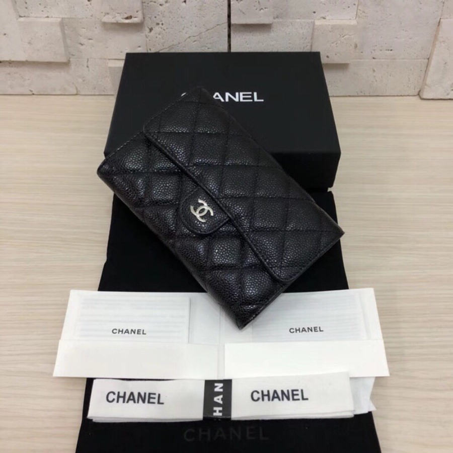 Classic Small Flap Wallet, CHANEL, CAVIAR, A84341