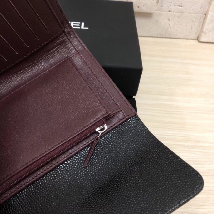 Classic Small Flap Wallet, CHANEL, CAVIAR, A84341