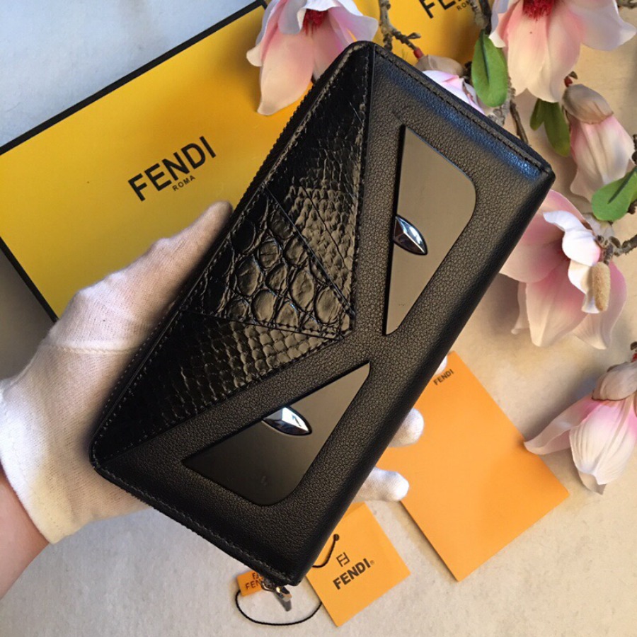 ZIP-AROUND WALLET, FENDI SMALL LEATHER GOODS