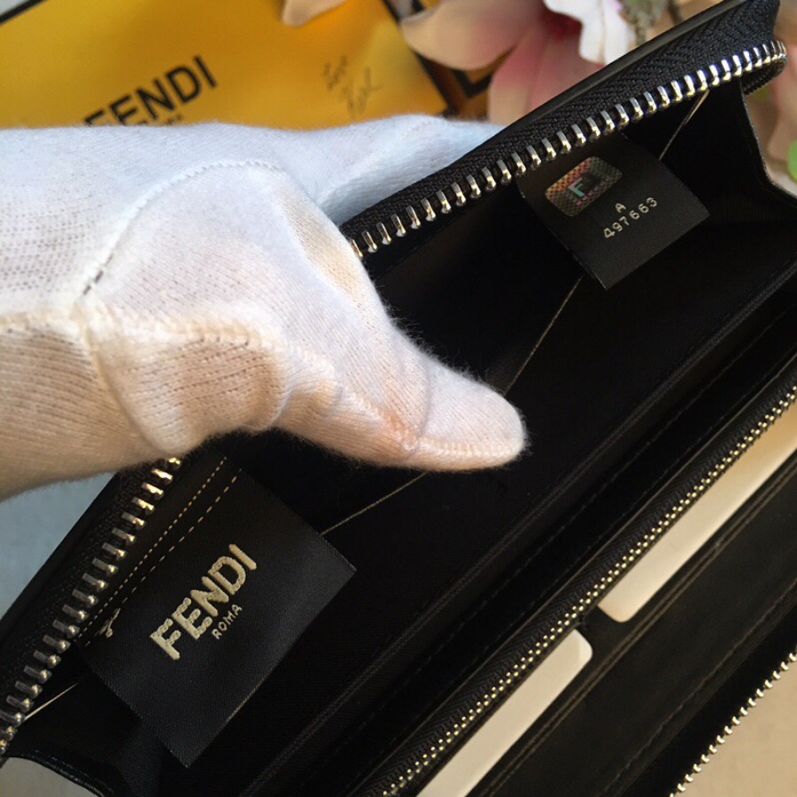 ZIP-AROUND WALLET, FENDI SMALL LEATHER GOODS