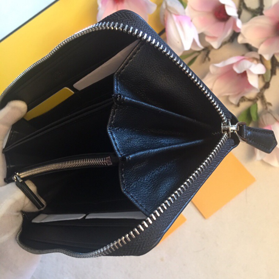 ZIP-AROUND WALLET, FENDI SMALL LEATHER GOODS