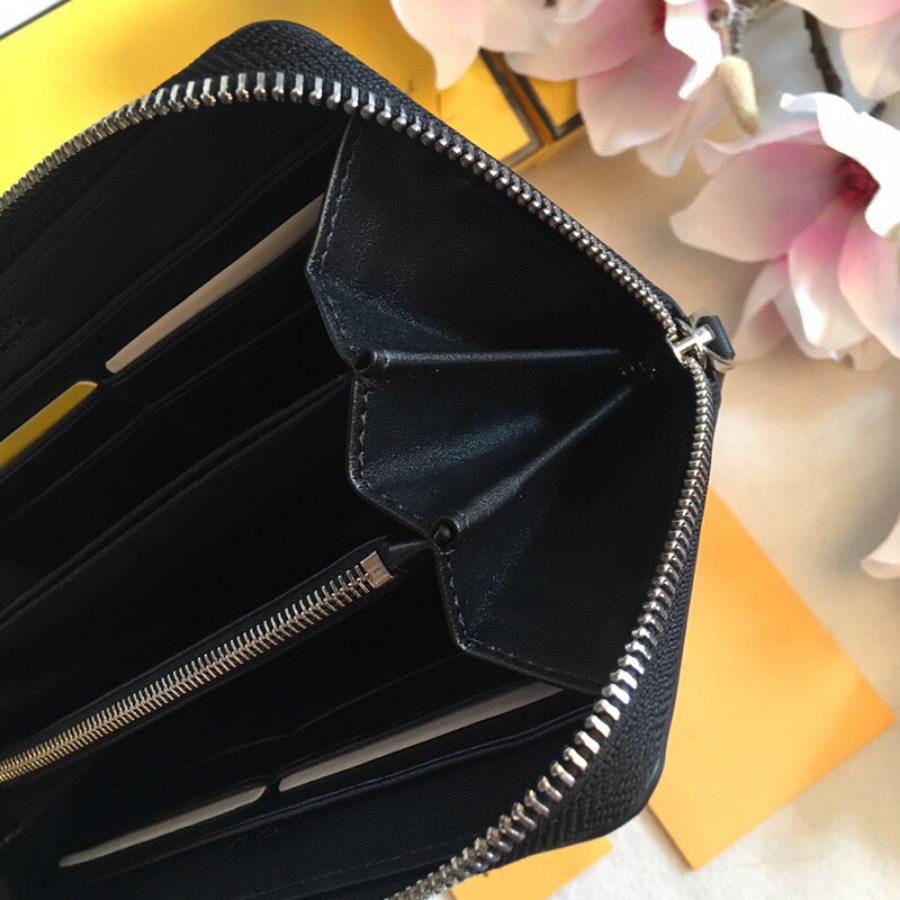 ZIP-AROUND WALLET, FENDI SMALL LEATHER GOODS