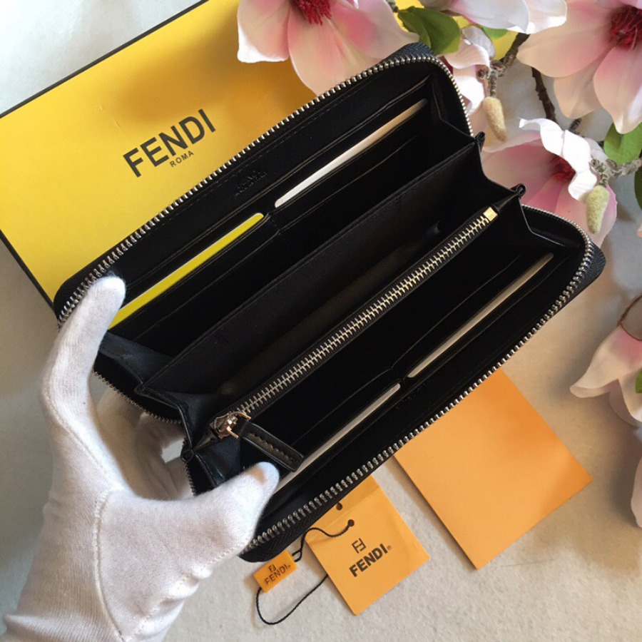 ZIP-AROUND WALLET, FENDI SMALL LEATHER GOODS