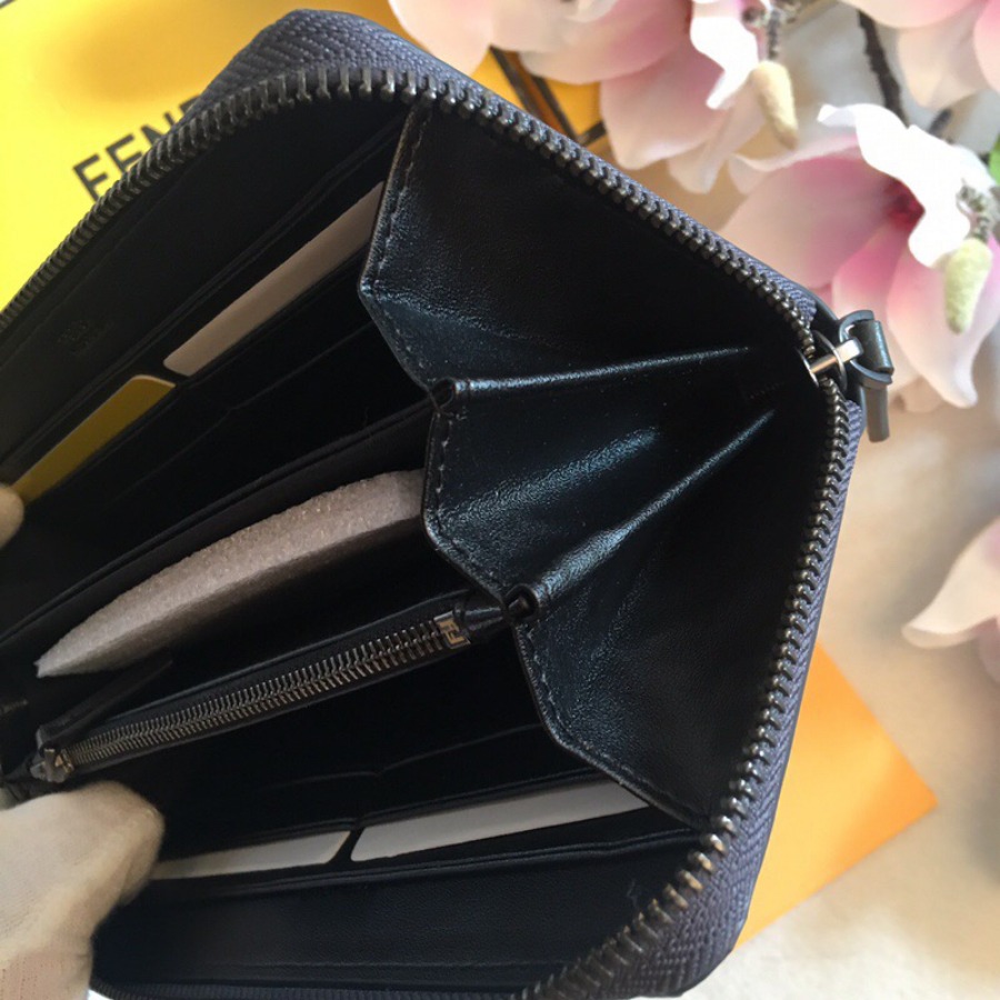 ZIP-AROUND WALLET, FENDI SMALL LEATHER GOODS