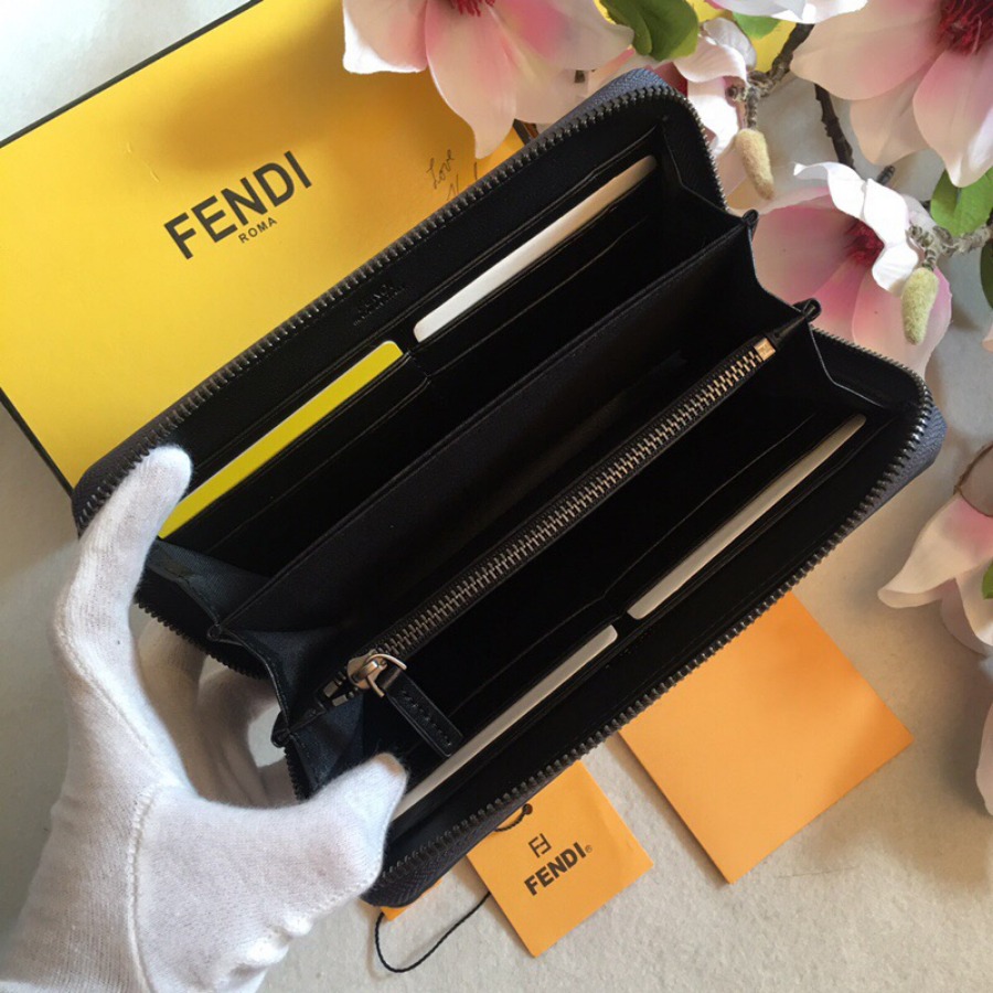ZIP-AROUND WALLET, FENDI SMALL LEATHER GOODS