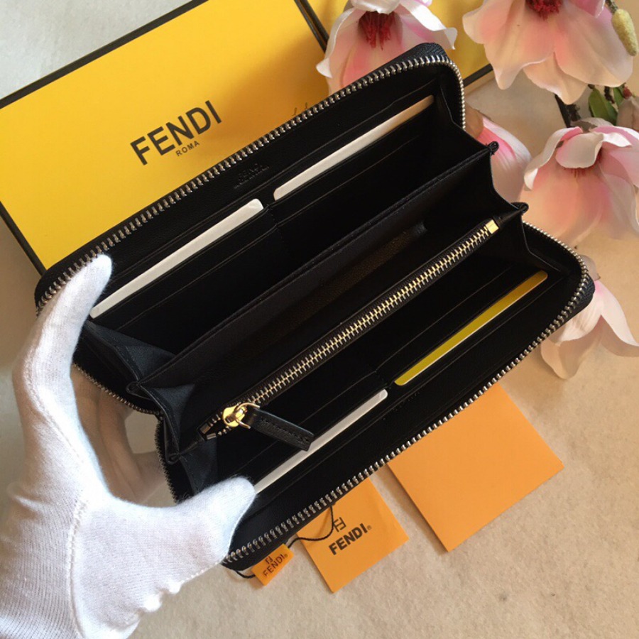ZIP-AROUND WALLET, FENDI SMALL LEATHER GOODS