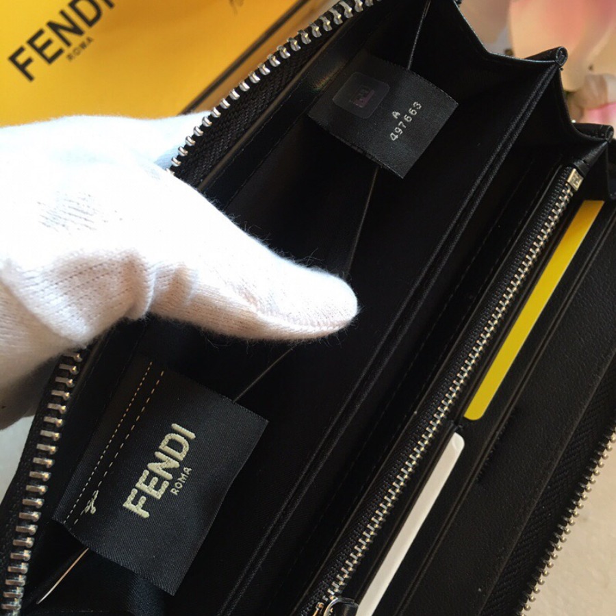 ZIP-AROUND WALLET, FENDI SMALL LEATHER GOODS