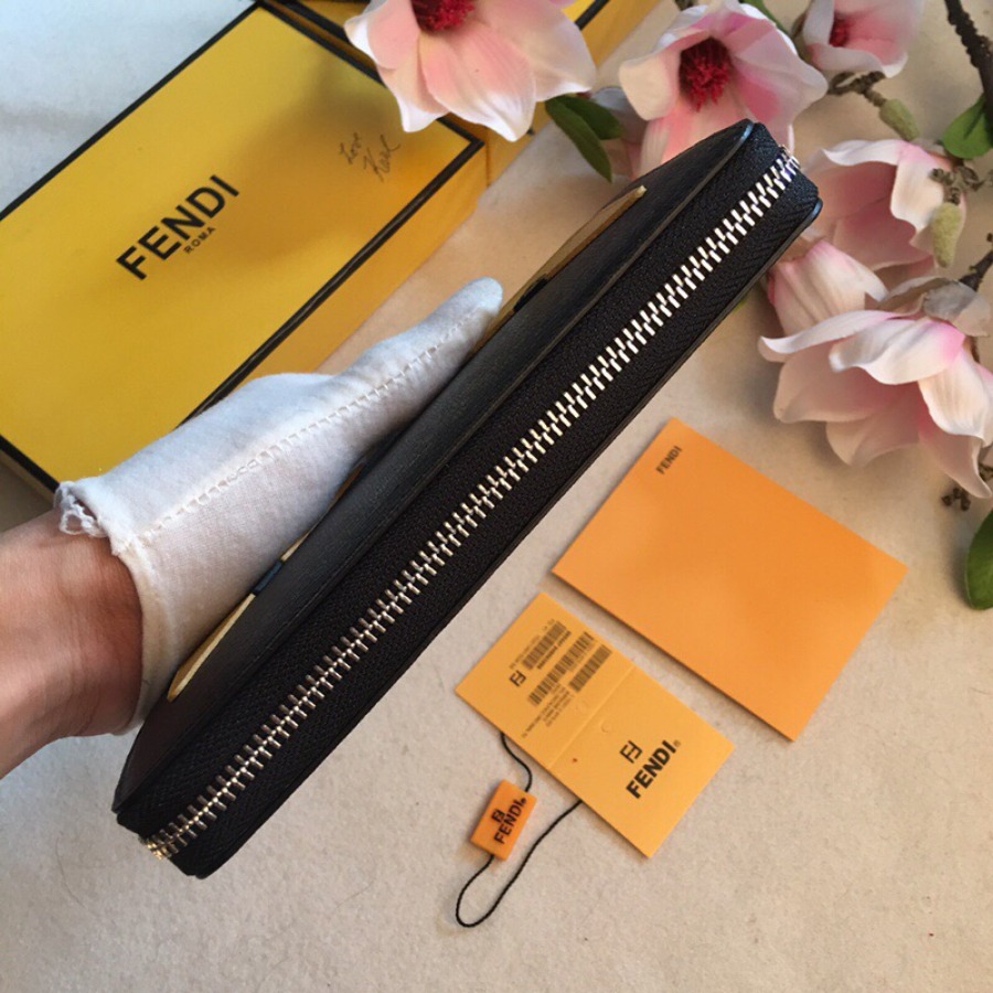ZIP-AROUND WALLET, FENDI SMALL LEATHER GOODS