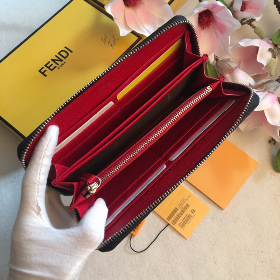 ZIP-AROUND WALLET, FENDI SMALL LEATHER GOODS