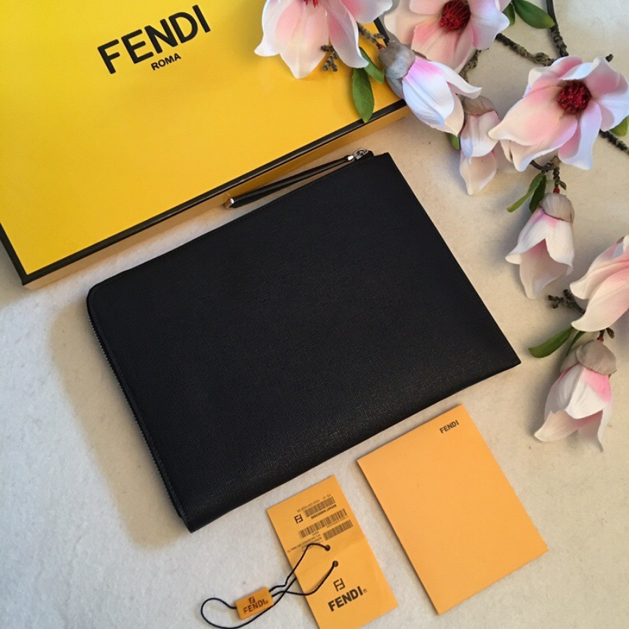 FLAT CLUTCH, FENDI LEATHER POUCH