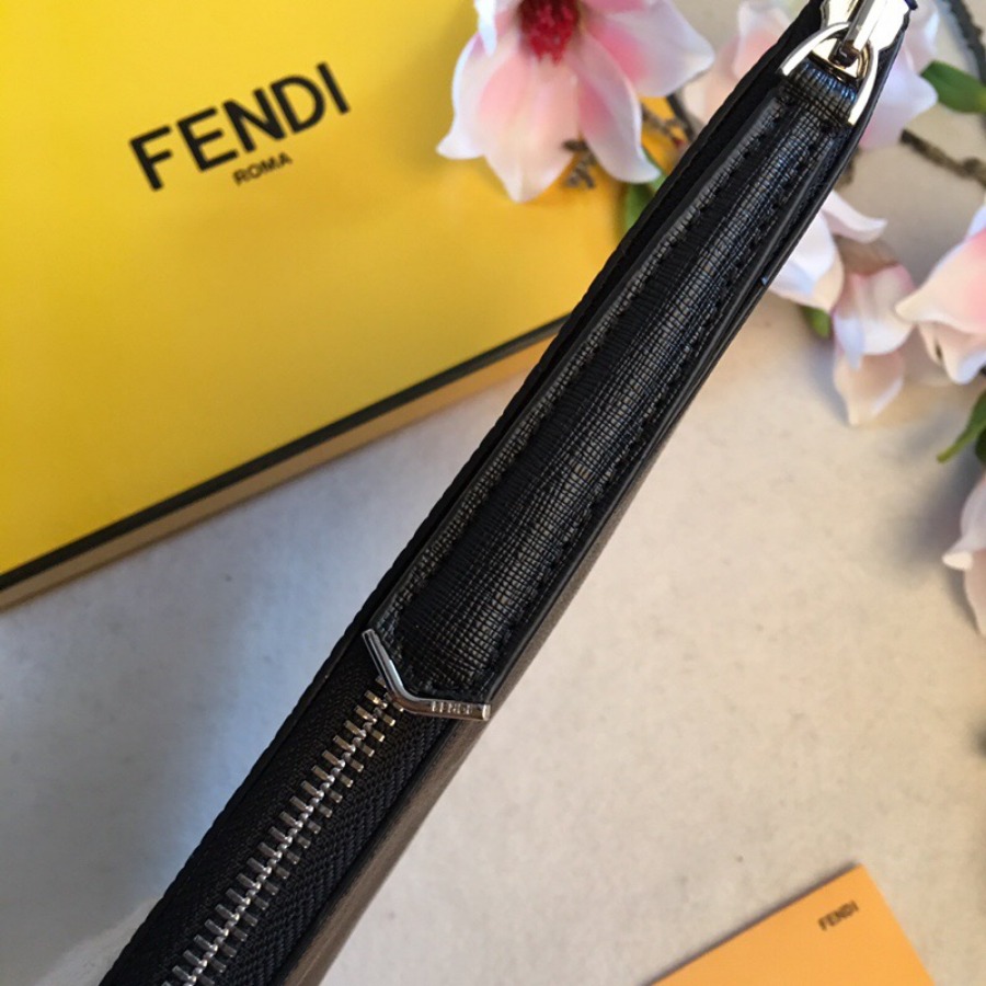 FLAT CLUTCH, FENDI LEATHER POUCH