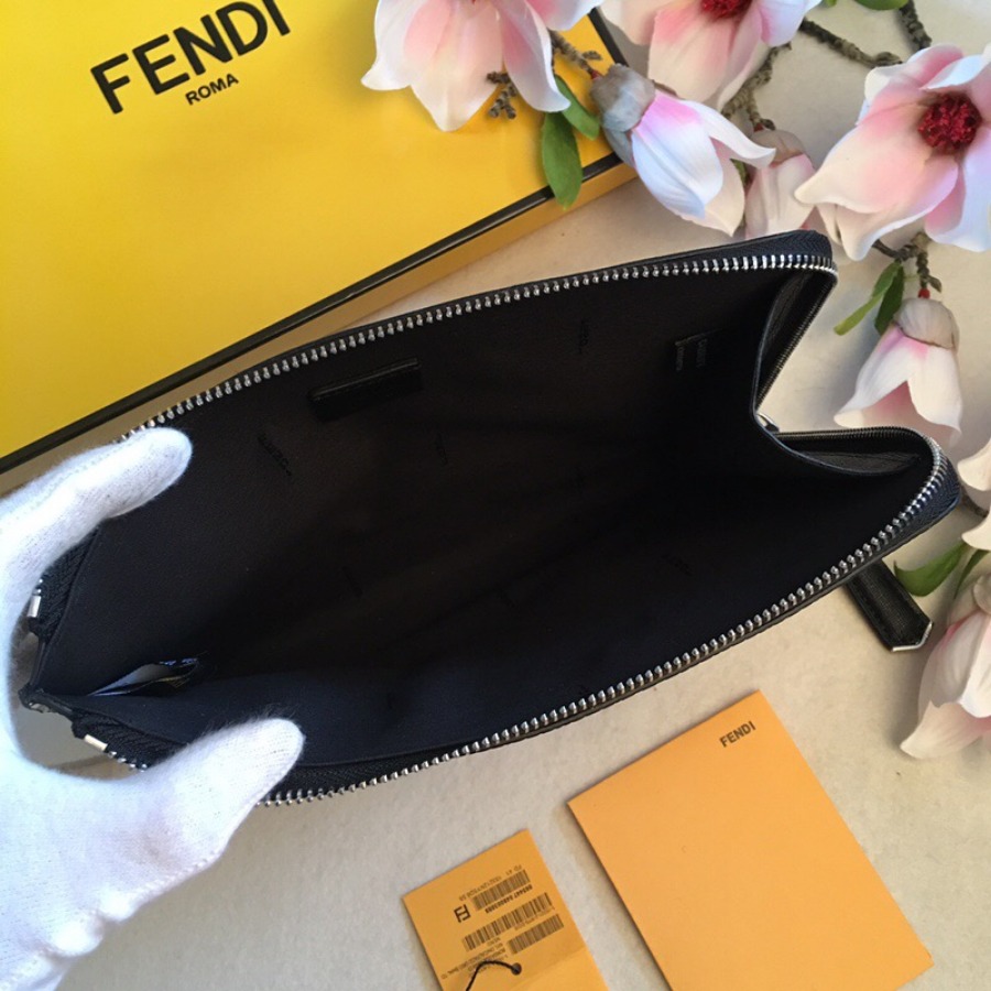 FLAT CLUTCH, FENDI LEATHER POUCH