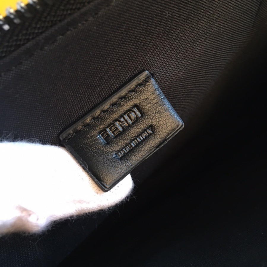 FLAT CLUTCH, FENDI LEATHER POUCH