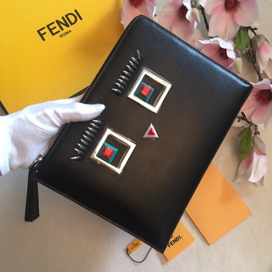 FLAT CLUTCH, FENDI LEATHER POUCH