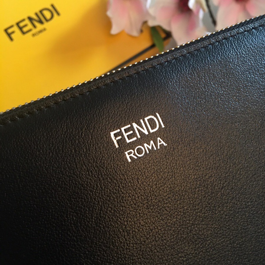 FLAT CLUTCH, FENDI LEATHER POUCH
