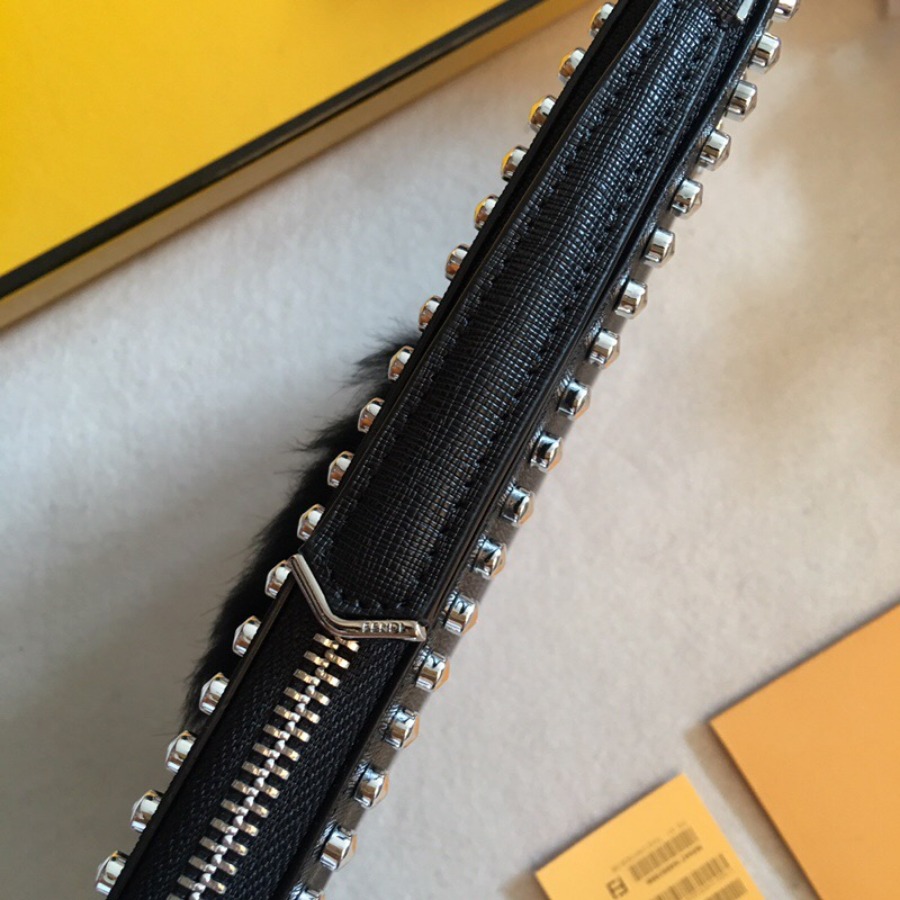 FLAT CLUTCH, FENDI LEATHER POUCH