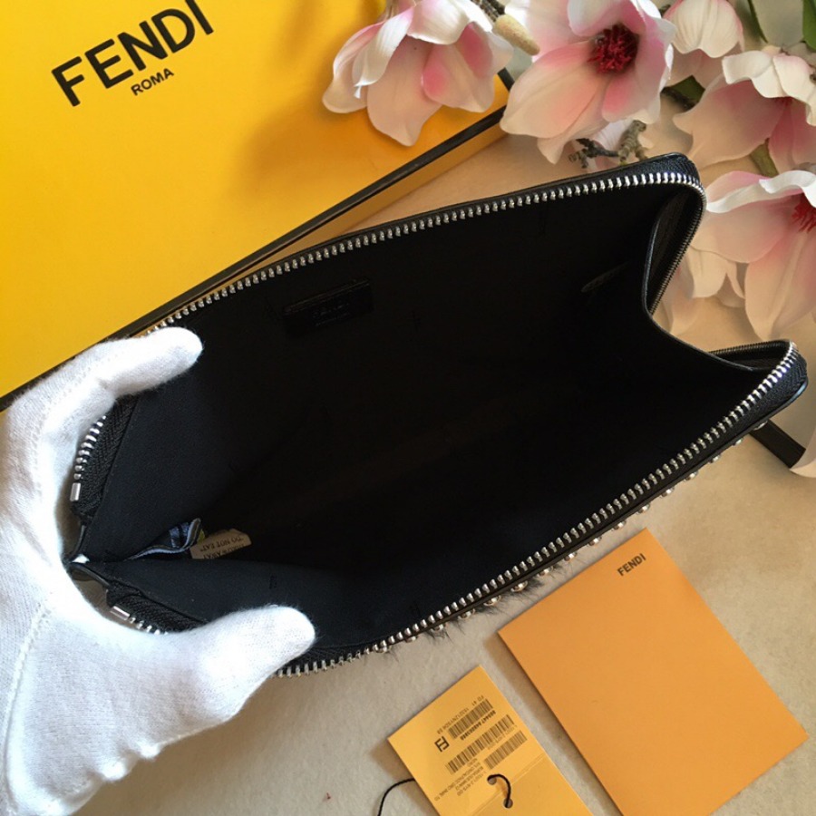 FLAT CLUTCH, FENDI LEATHER POUCH