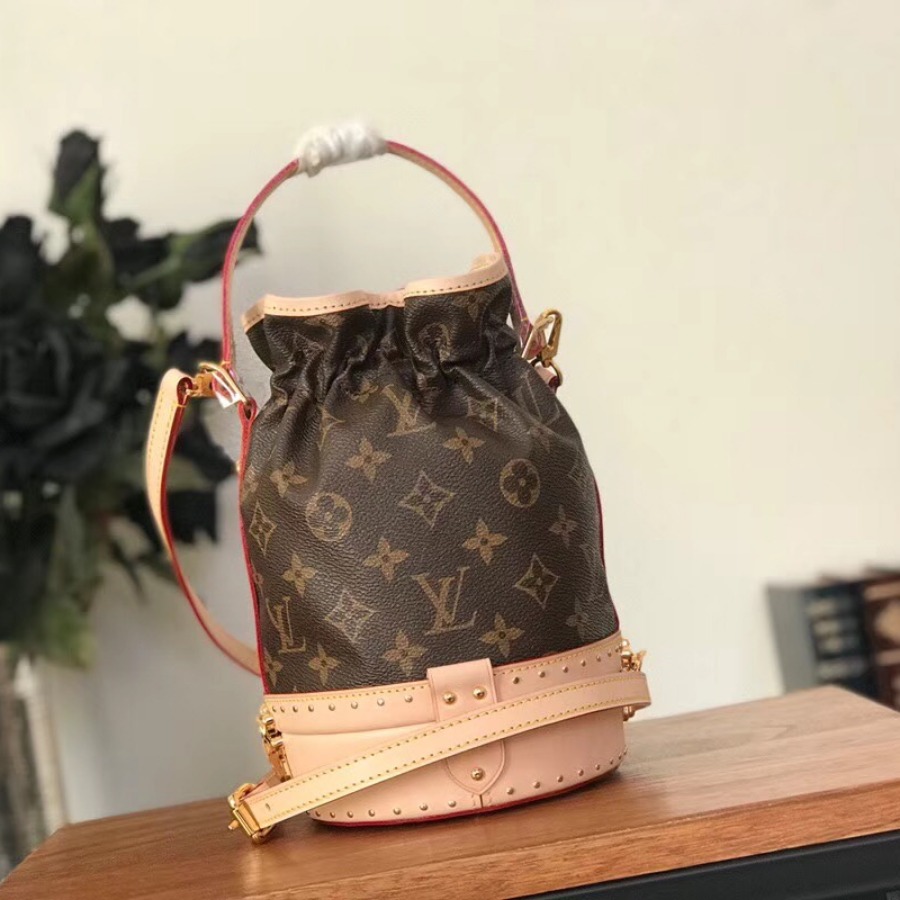 M43509, PETIT NOE, Louis Vuitton LV Handbags