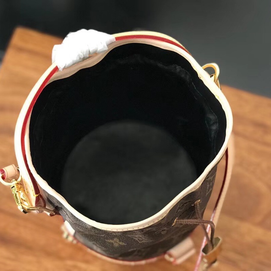 M43509, PETIT NOE, Louis Vuitton LV Handbags