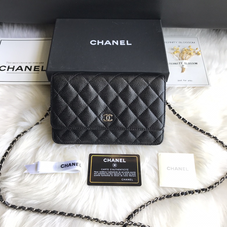 A33814, CLASSIC WALLET ON CHAIN, WOC CHANEL, CAVIAR / CALFSKIN