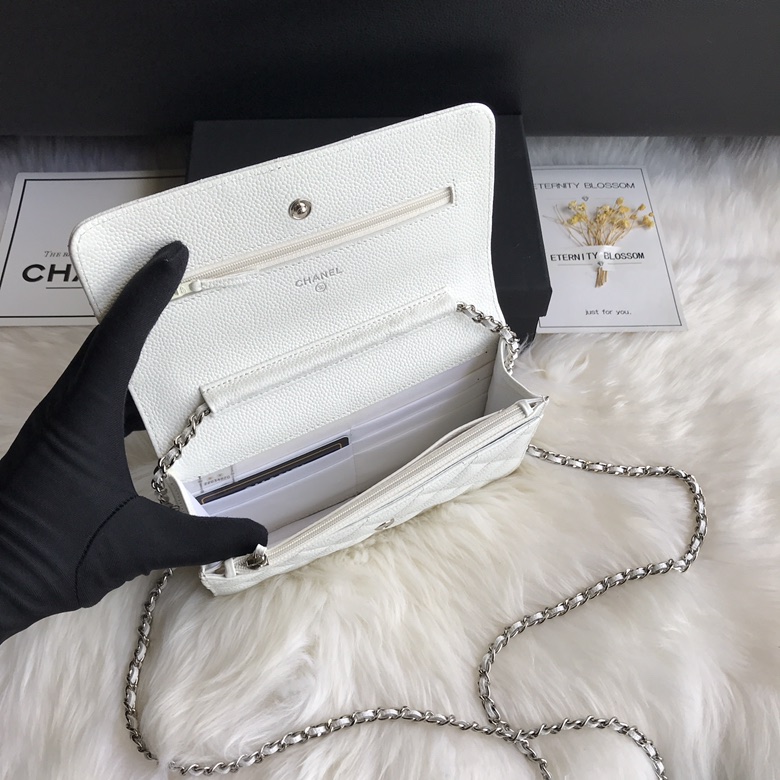 A33814, CLASSIC WALLET ON CHAIN, WOC CHANEL, CAVIAR / CALFSKIN