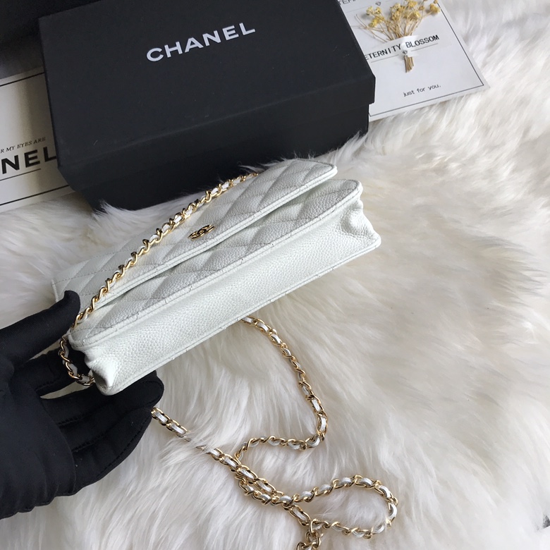A33814, CLASSIC WALLET ON CHAIN, WOC CHANEL, CAVIAR / CALFSKIN