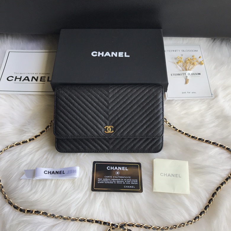 A33814, Classic Wallet on Chain, WOC CHANEL,  CAVIAR / CALFSKIN