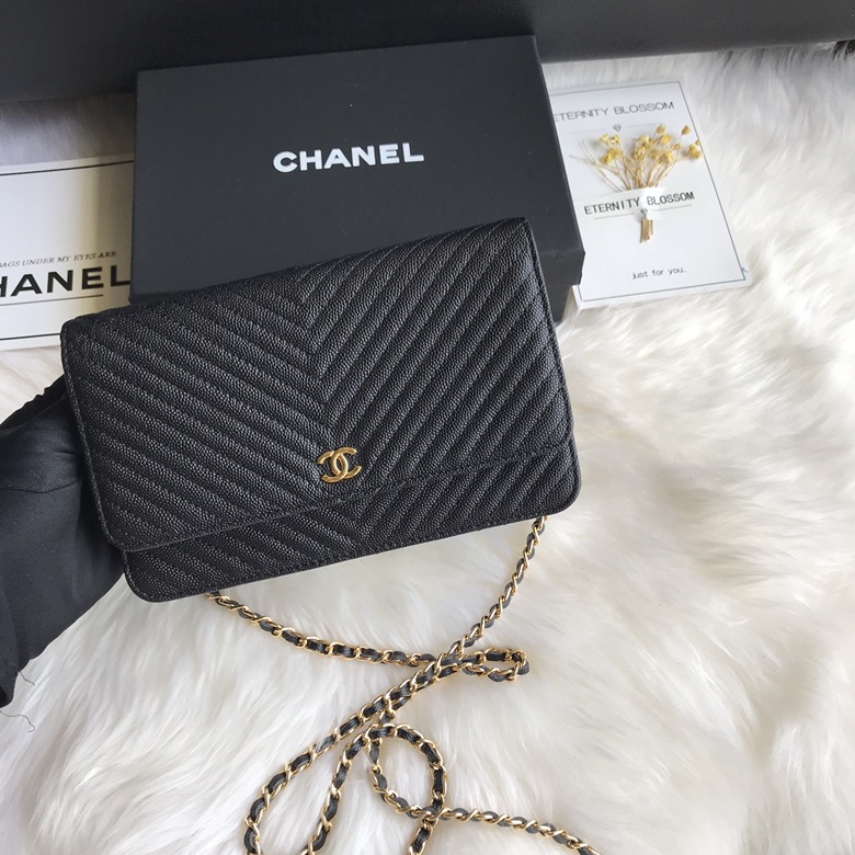 A33814, Classic Wallet on Chain, WOC CHANEL,  CAVIAR / CALFSKIN
