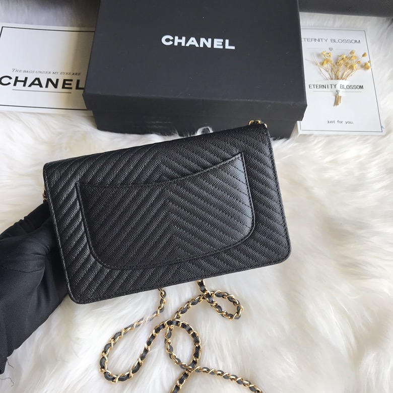 A33814, Classic Wallet on Chain, WOC CHANEL,  CAVIAR / CALFSKIN