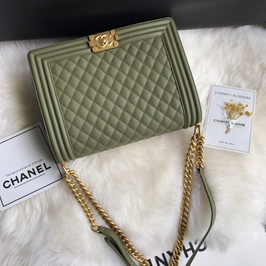 LARGE BOY CHANEL HANDBAG, PRINTED GRAINED CALFSKIN, Caviar, 30CM / 11.8 IN
