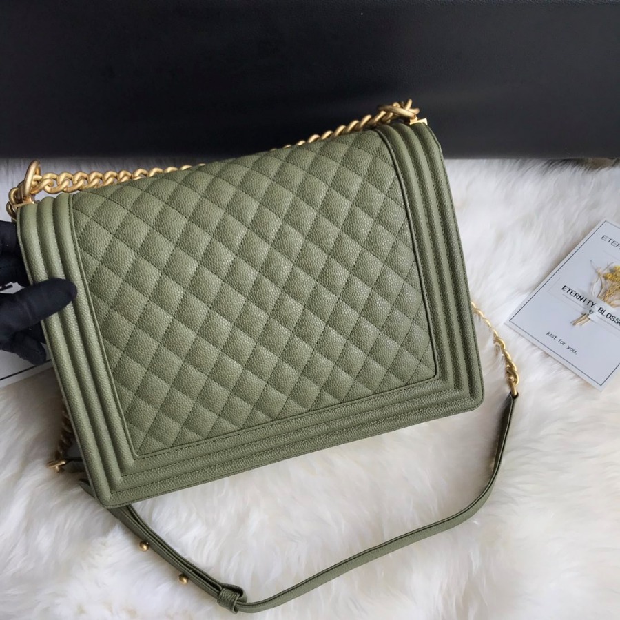 LARGE BOY CHANEL HANDBAG, PRINTED GRAINED CALFSKIN, Caviar, 30CM / 11.8 IN
