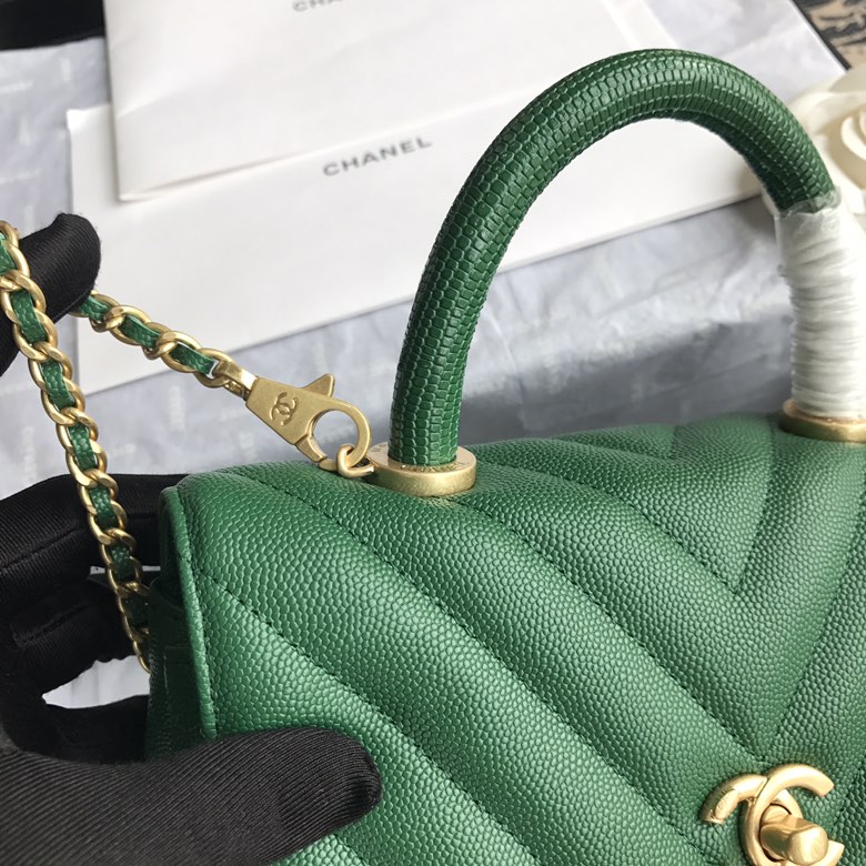 A92990, Small Flap Bag with Top Handle, CHANEL Handbags, Caviar, Grained Calfskin, Lizard & Gold-Tone Metal