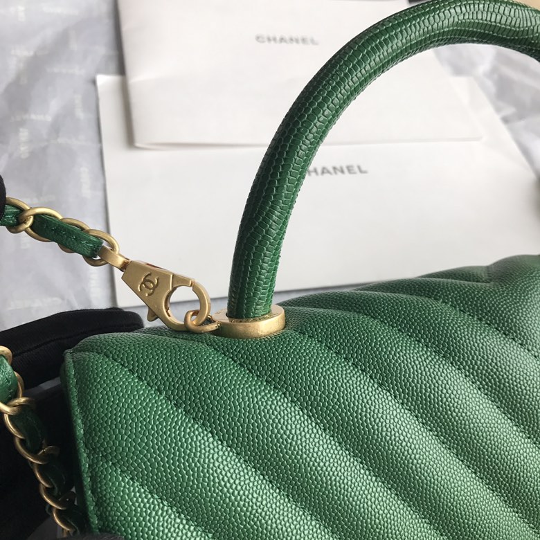 A92991, Flap Bag with Top Handle, CHANEL Handbags, Caviar, Grained Calfskin, Lizard & Gold-Tone Metal