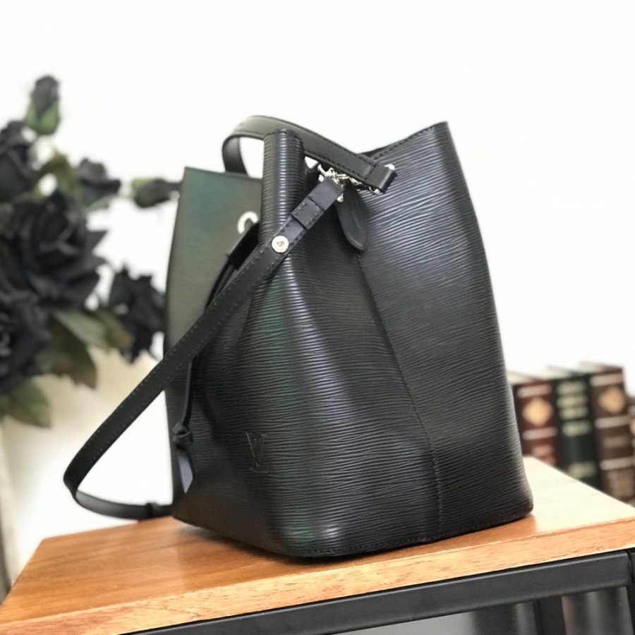 M54366, NÉONOÉ, Louis Vuitton LV