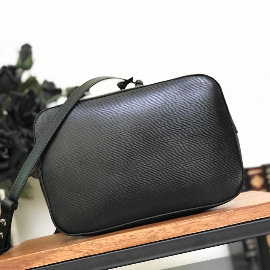M54366, NÉONOÉ, Louis Vuitton LV