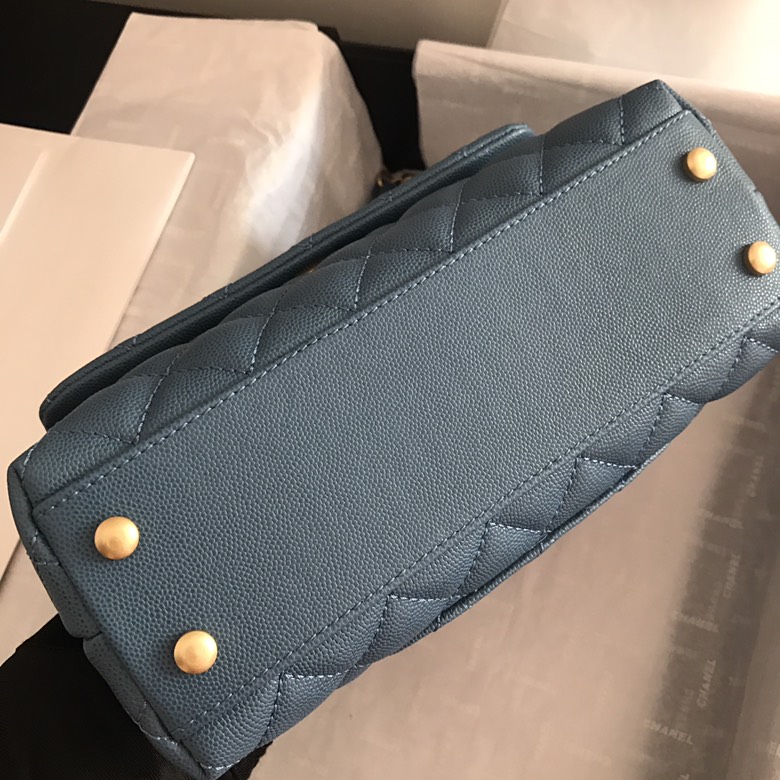 A92990, Small Flap Bag with Top Handle, CHANEL Handbags, Caviar, Grained Calfskin, Lizard & Gold-Tone Metal
