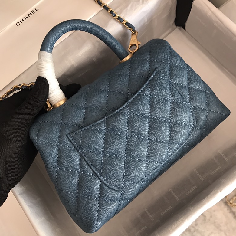 A92990, Small Flap Bag with Top Handle, CHANEL Handbags, Caviar, Grained Calfskin, Lizard & Gold-Tone Metal