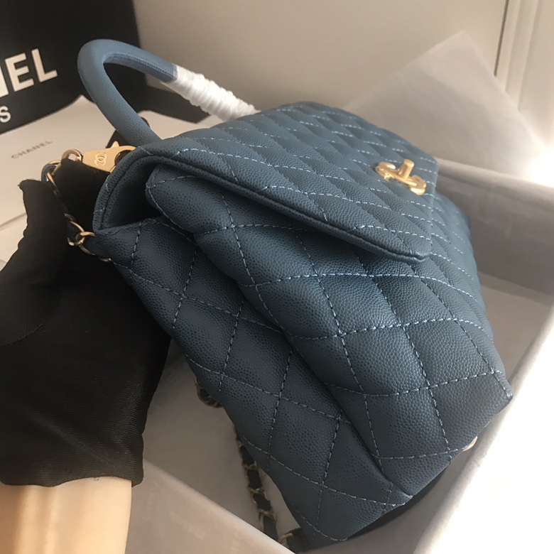A92991, Flap Bag with Top Handle, CHANEL Handbags, Caviar, Grained Calfskin, Lizard & Gold-Tone Metal