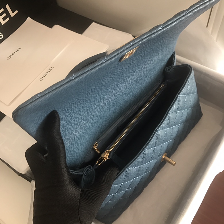 A92991, Flap Bag with Top Handle, CHANEL Handbags, Caviar, Grained Calfskin, Lizard & Gold-Tone Metal
