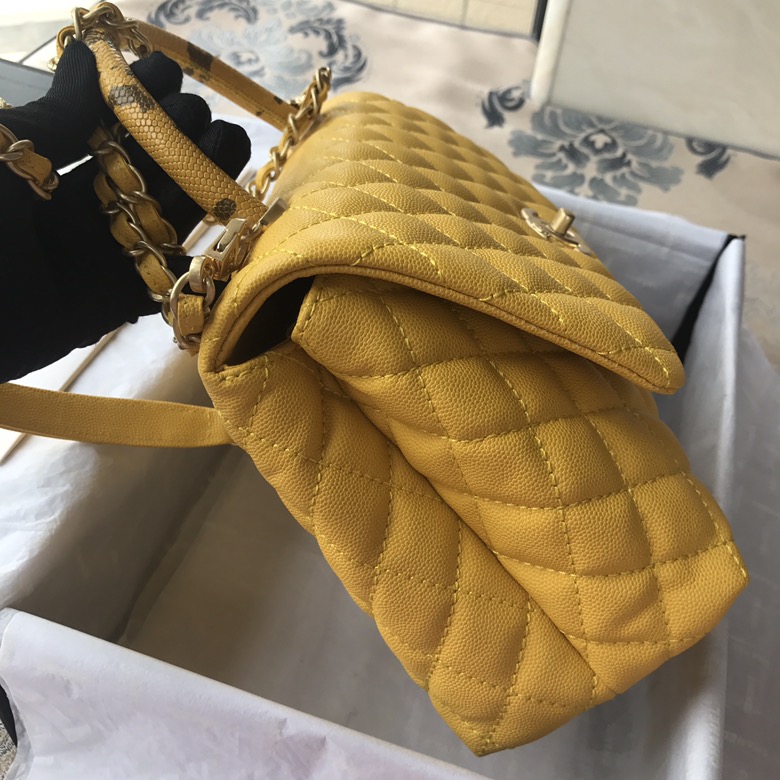 A92991, Flap Bag with Top Handle, CHANEL Handbags, Caviar, Grained Calfskin, Lizard & Gold-Tone Metal