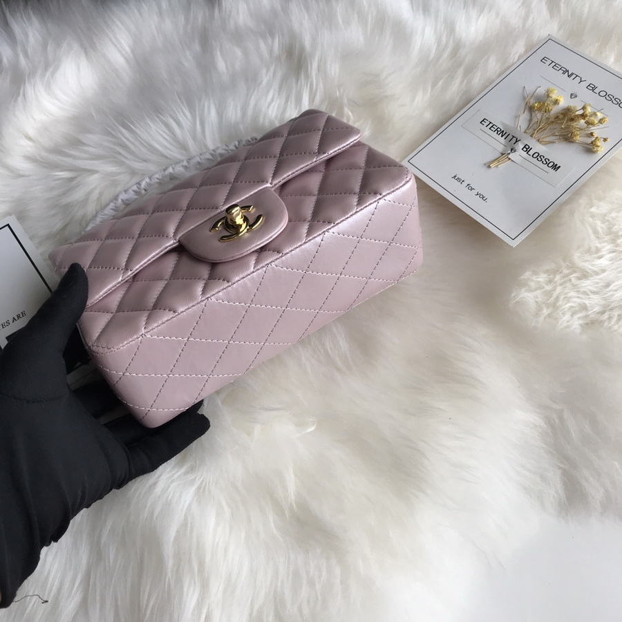A01116, Classic Handbag, Chanel handbag, Lambskin