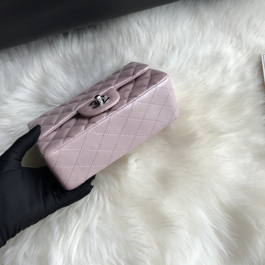 A01116, Classic Handbag, Chanel handbag, Lambskin