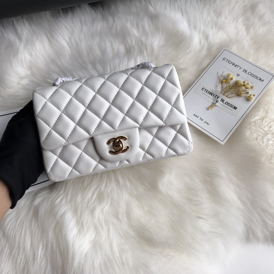 A01116, Classic Handbag, Chanel handbag, Lambskin