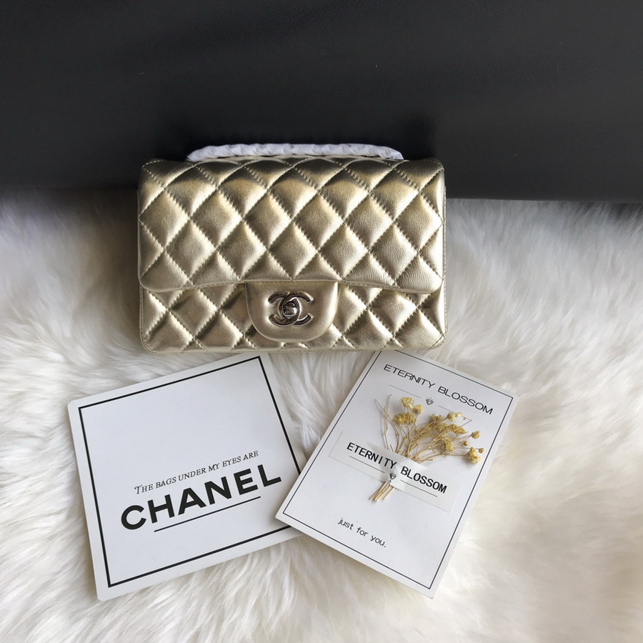 A01116, Classic Handbag, Chanel handbag, Lambskin