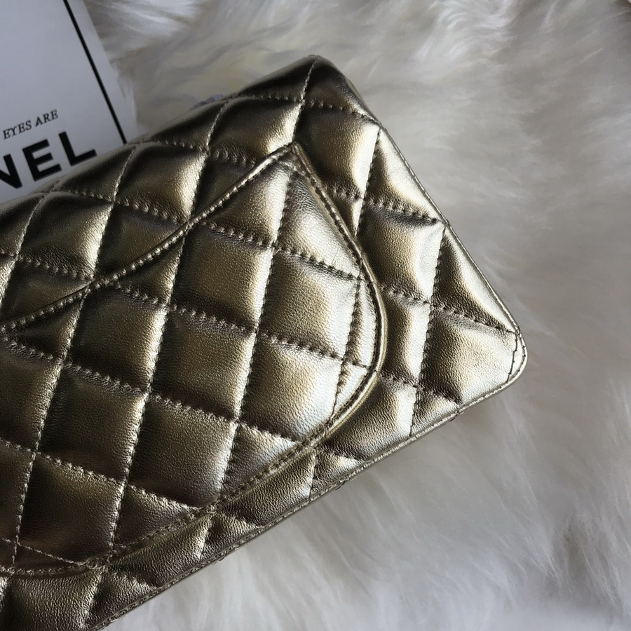 A01116, Classic Handbag, Chanel handbag, Lambskin