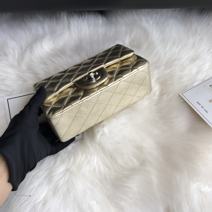 A01116, Classic Handbag, Chanel handbag, Lambskin