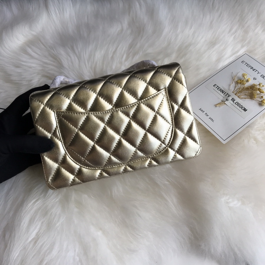 A01116, Classic Handbag, Chanel handbag, Lambskin
