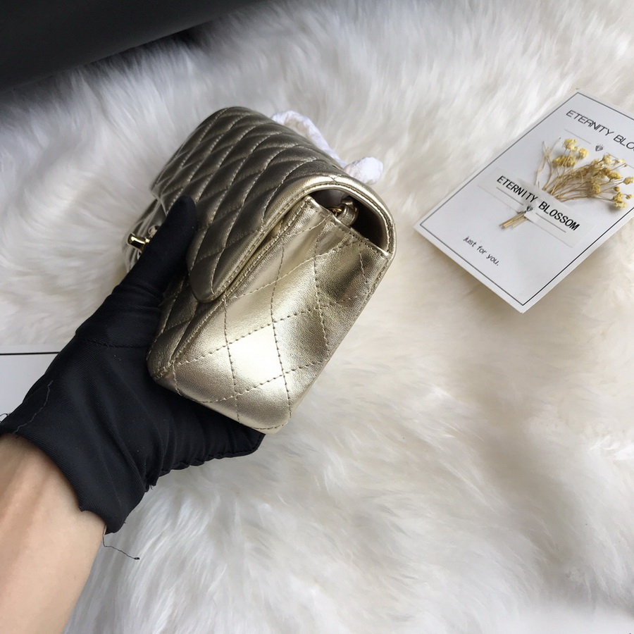 A01116, Classic Handbag, Chanel handbag, Lambskin