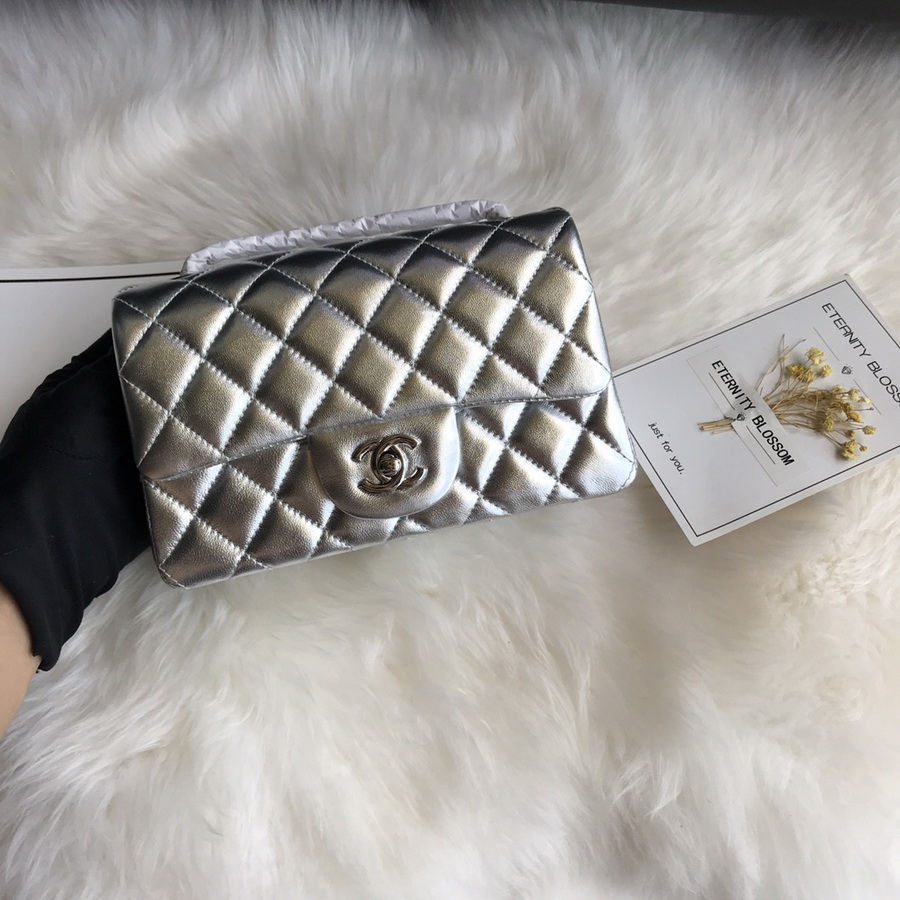 A01116, Classic Handbag, Chanel handbag, Lambskin