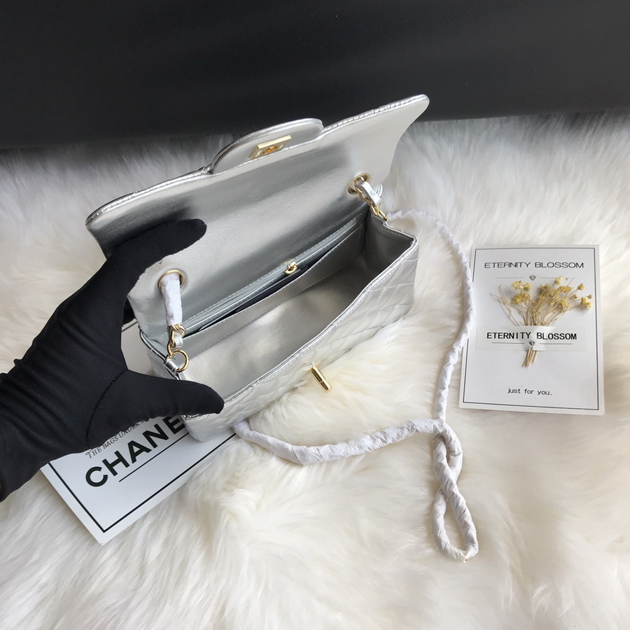 A01116, Classic Handbag, Chanel handbag, Lambskin